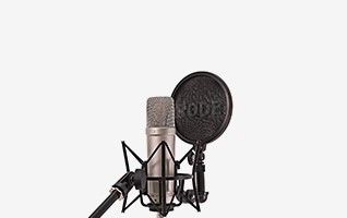 Rode NT1 Signature Condenser Microphone Microphone Stand Bundle at  Gear4music